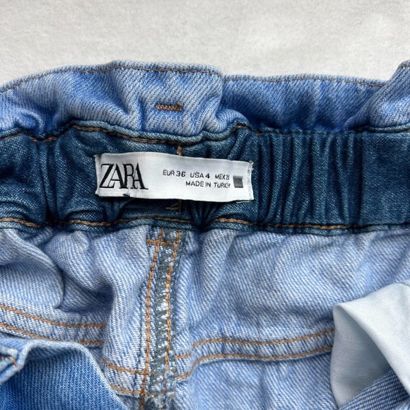 High-Waisted Paperbag Baggy Jeans Z1975, Light Blue, Size 4 - Picture 3 of 5